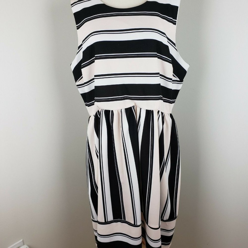 Sandra Darren Sleeveless Striped Dress